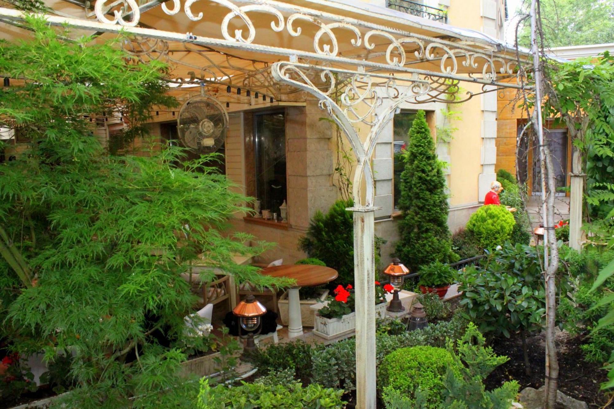 Meg-Lozenetz Hotel Sófia Exterior foto